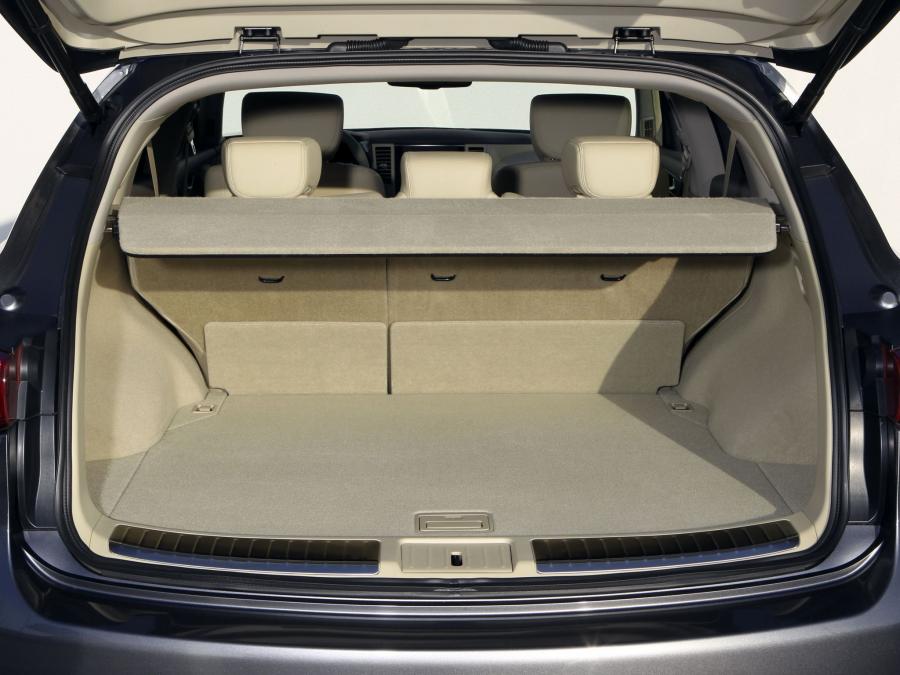  Infiniti FX30d S 2012 года  (фото 26 из 28)